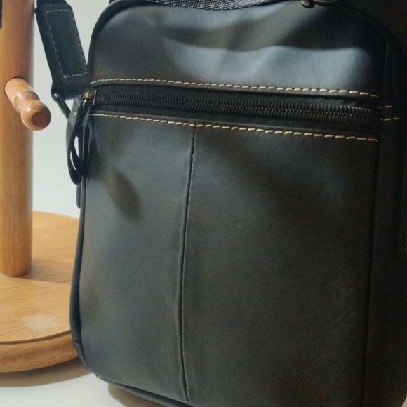 Laoshizi Handsome Premium Leather Crossbody Unisex Mini Bag - Picture 13 of 16